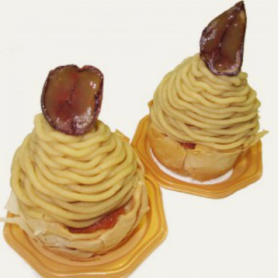 「和栗のモンブラン」パリパリのタルトの上に高級和栗を使ったモンブランです。